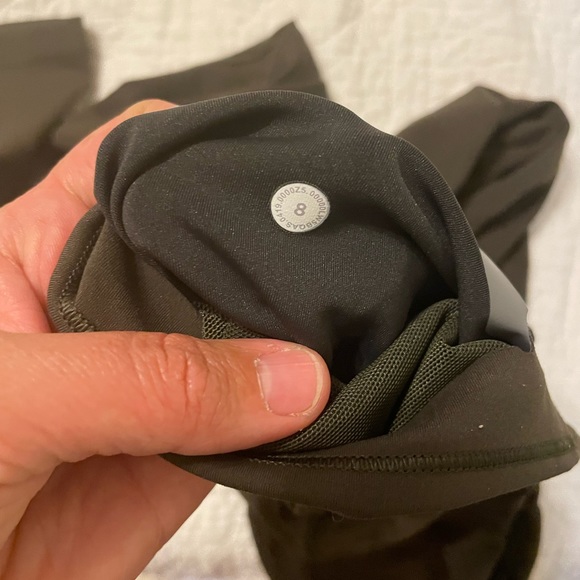 Lululemon In Movement 28” everlux leggings olive green - Picture 6 of 10